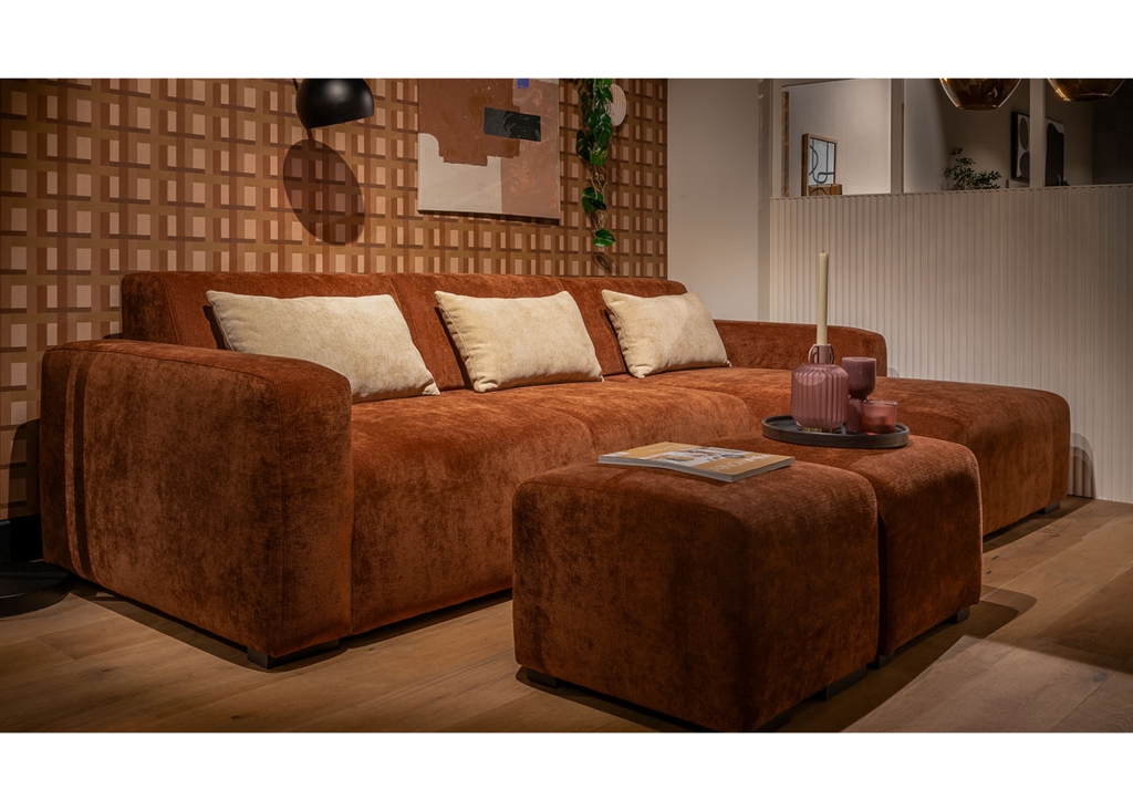 Boaz bank van UrbanSofa standaard met verstelbare rugleuning in stof