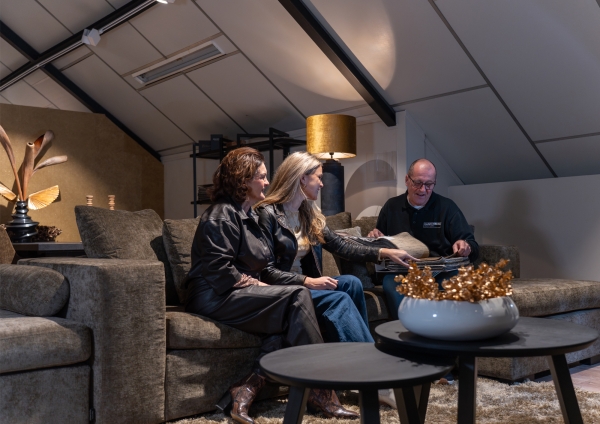 bodhi-bank-urbansofa-casia-manhatten-savanna-vele-stoffen