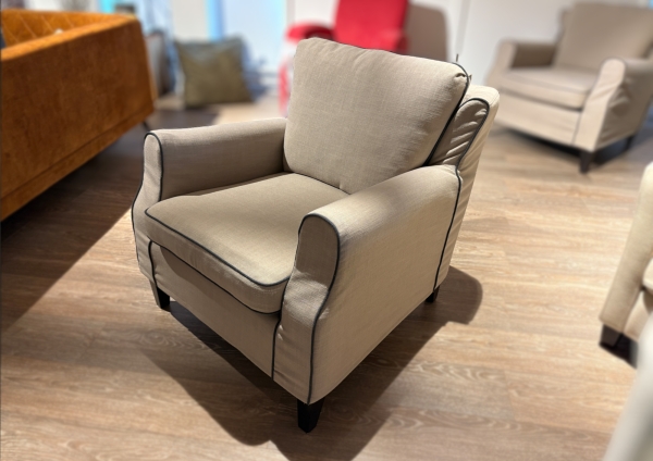 Bruka fauteuil in stof River Clay Bruka fauteuil in stof River Clay