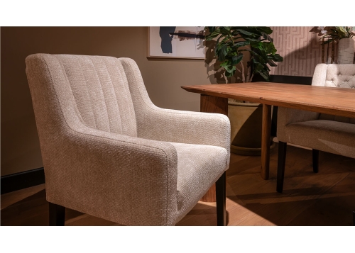dionne-eetstoel-urbansofa-verschillende-ruggen-stof-microleder-2