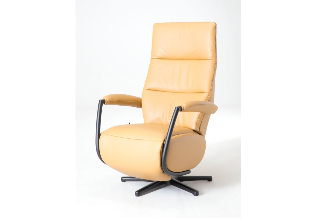 Feelz relaxfauteuil R03-A03 leverbaar in stof of leder in 5 maten