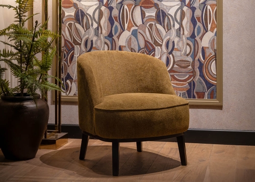 Fleur fauteuil UrbanSofa in stof of microleder 3