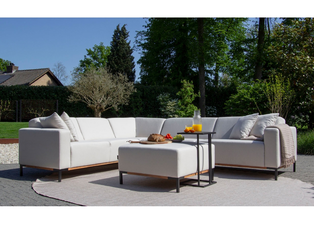 Marbella Outdoor tuinbank van UrbanSofa in Sunbrella stof