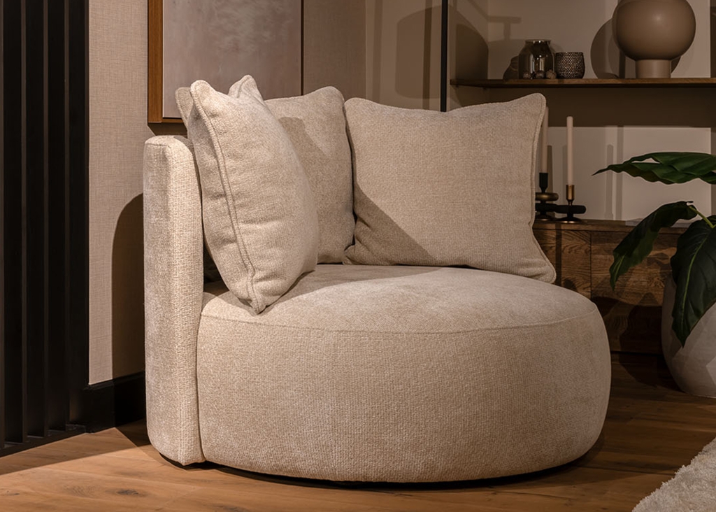 Nova fauteuil van UrbanSofa is leverbaar in meer dan 200 stoffen en microleders-4