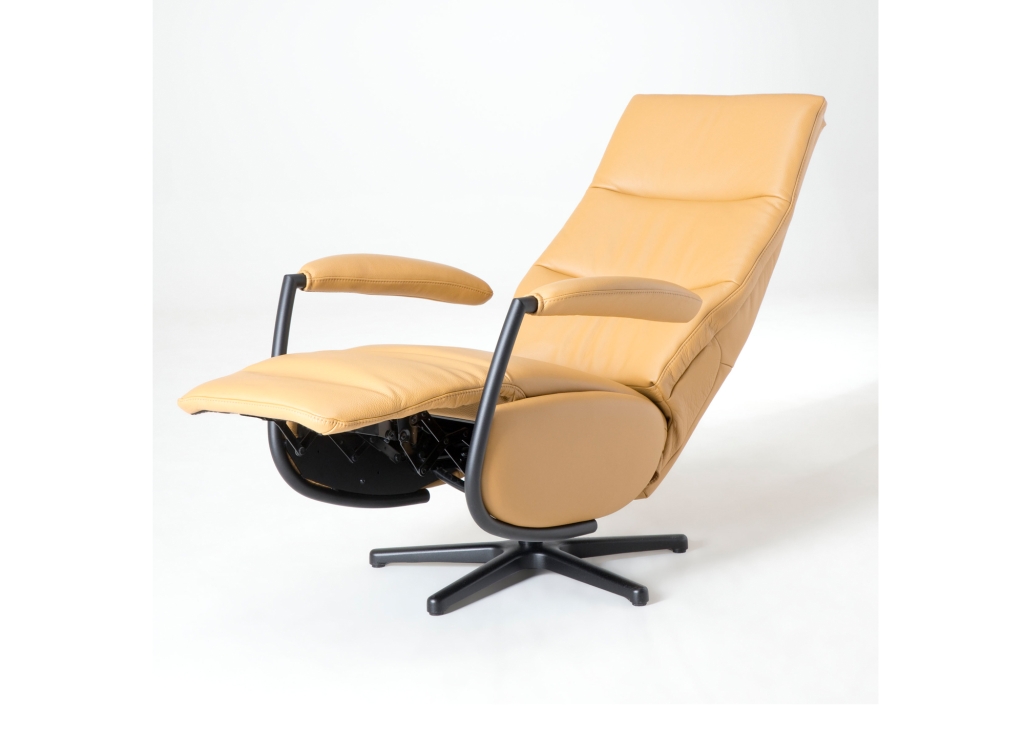 Feelz relaxfauteuil R03-A03 leverbaar in stof of leder in 5 maten - uit