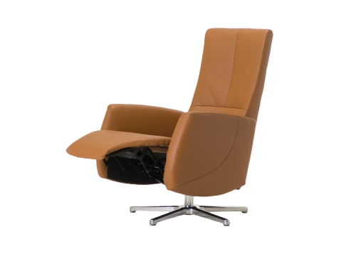 Relaxfauteuil Best Basics R02 schuin-voor rug-recht-voet-uit