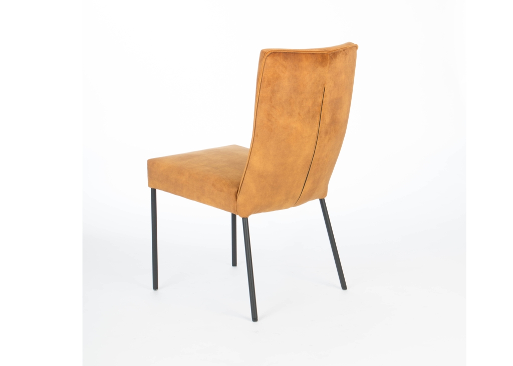 Numa eetstoel schuin achter in stof of microleather