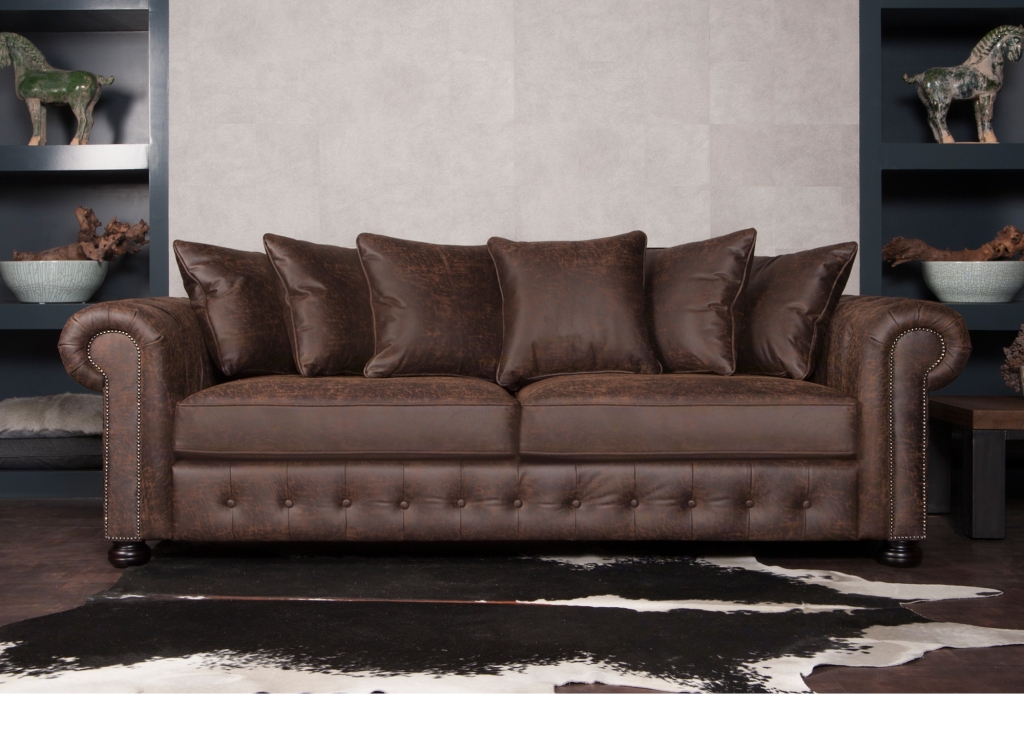 San Remo Vintage bank van UrbanSofa bij Klinkenberg Wonen & Slapen sfeer